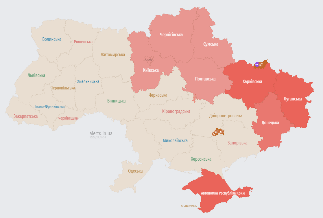 В Киеве и ряде областей объявили воздушную тревогу
