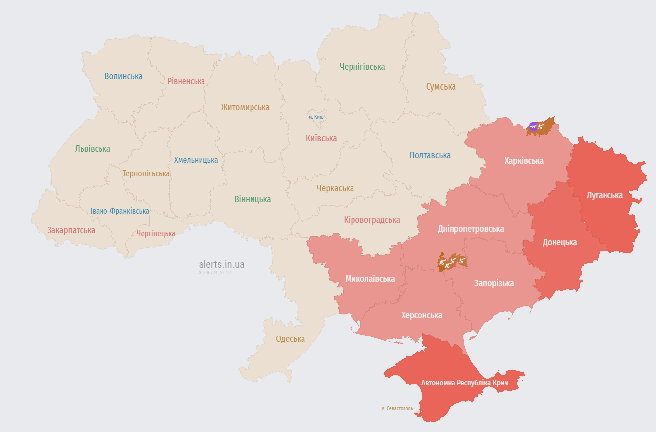 У низці областей оголошували тривогу, в Кропивницькому був вибух