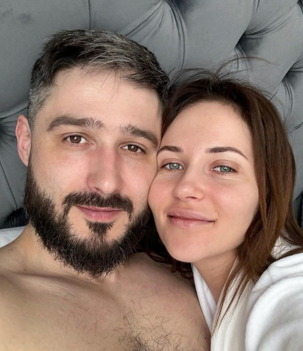 Акторка Денисенко висловилася про розлуку з чоловіком-військовим: "Не найгірше становище"