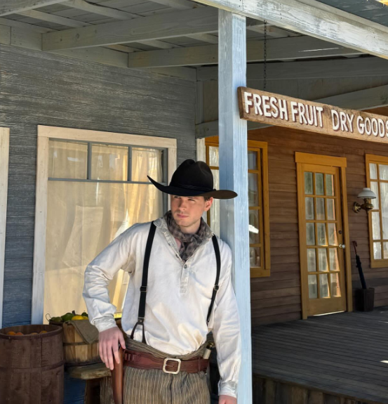 Он сыграл Карла в "Ходячих мертвецах", а сейчас стал настоящим красавчиком. Как изменился актер Чендлер Риггз