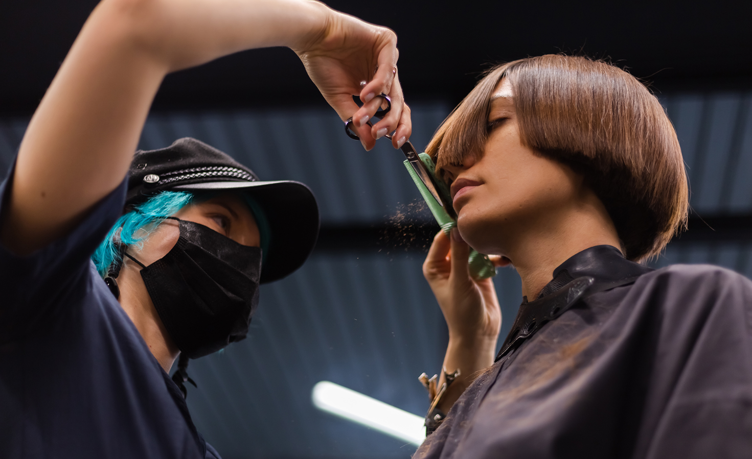 Старять та підкреслюють зморшки. Які зачіски додають віку жінкам після 50