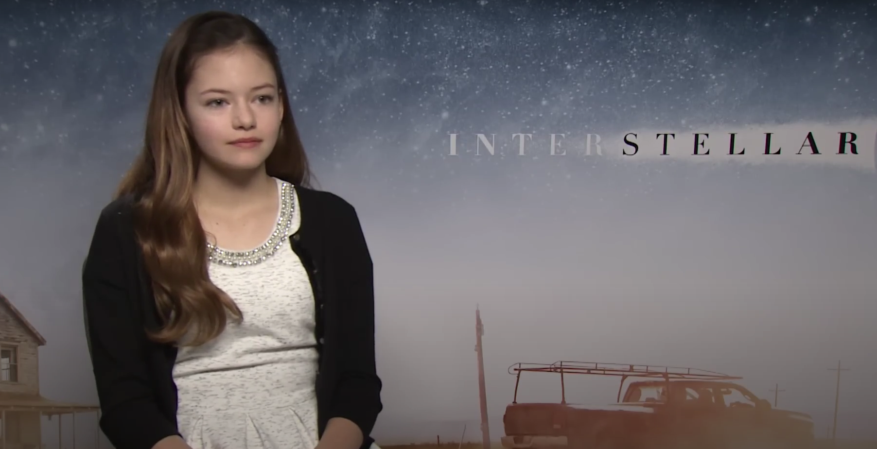 Как выглядит актриса, сыгравшая дочь Беллы и Эдварда в "Сумерках". Ей 23 и она невероятно красива