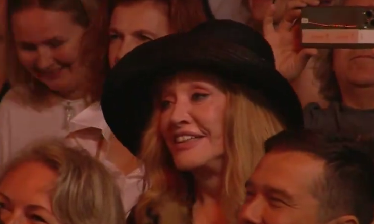 Верка Сердючка в Юрмале. Как Данилко здоровался с Пугачевой и почему не все от этого в восторге