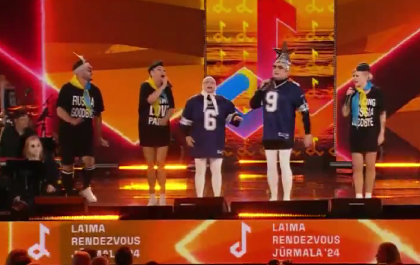 Верка Сердючка в Юрмале. Как Данилко здоровался с Пугачевой и почему не все от этого в восторге