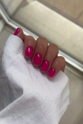 5 ідей трендового манікюру на короткі нігті. "Дорогі" дизайни для будь-якого віку