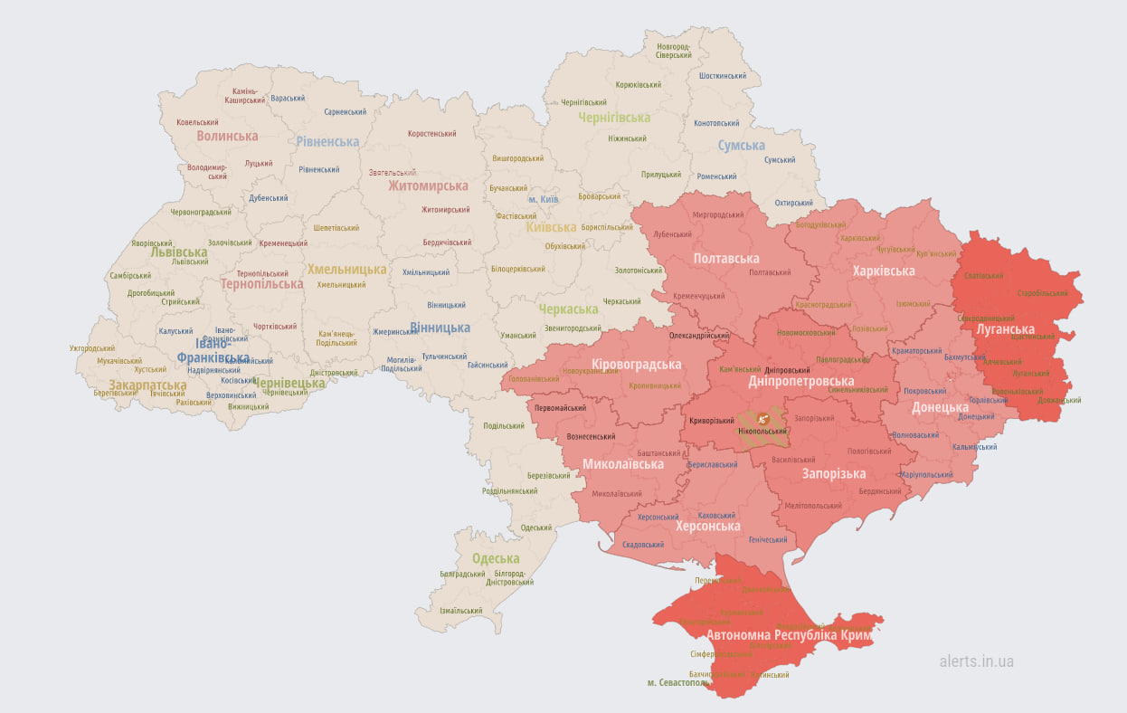 В ряде областей была объявлена тревога. В РФ взлетели бомбардировщики