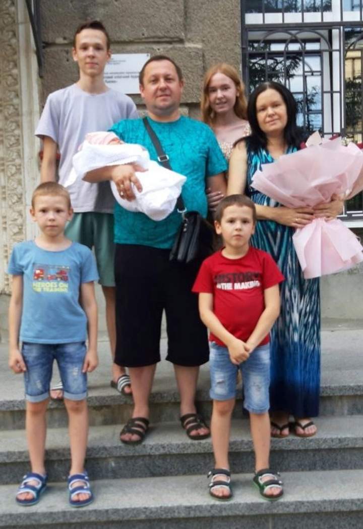 Во Львове родилась девочка-богатырка: вес более пяти килограмм