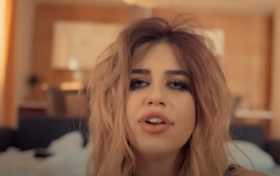 "Живи з покинутими". Слава Камінська видала брудні секрети та "вколола" Алхім