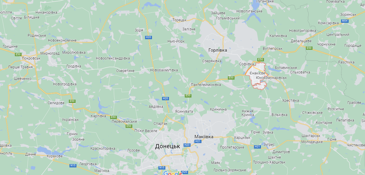 У Єнакієвому місцеві повідомляють про вибухи