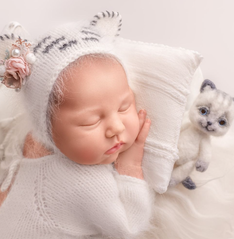 Кот і Татарінцева довели до сліз кадрами з маленькою донечкою: "Наше котенятко"