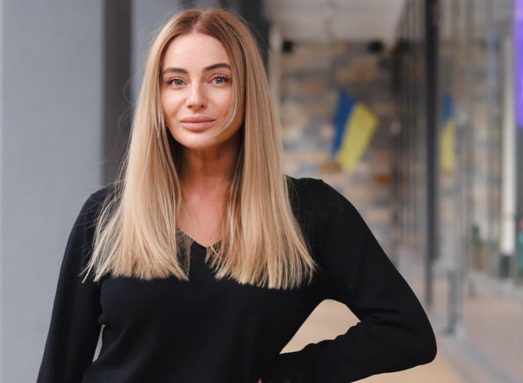 Звезда "Довбуша" впервые рассказал о сыновьях и красавице-жене: как выглядит избранница актера