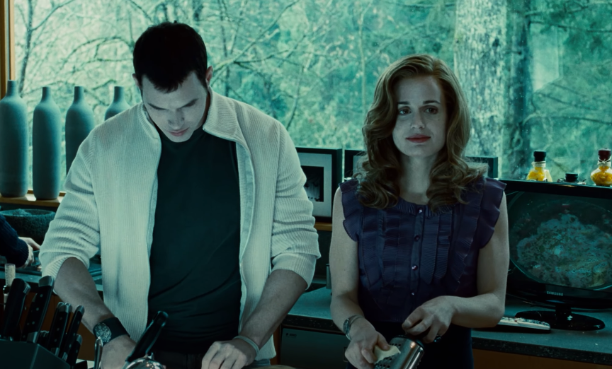 Як зараз виглядає актриса, яка зіграла Есмі Каллен у "Сутінках". Не старіє, немов вампір (фото)