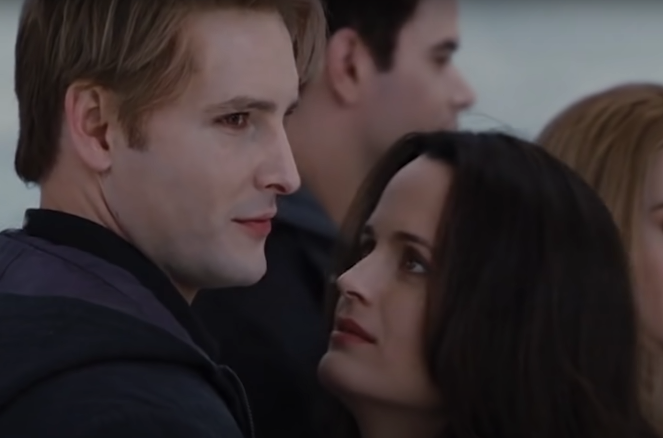 Як зараз виглядає актриса, яка зіграла Есмі Каллен у "Сутінках". Не старіє, немов вампір (фото)