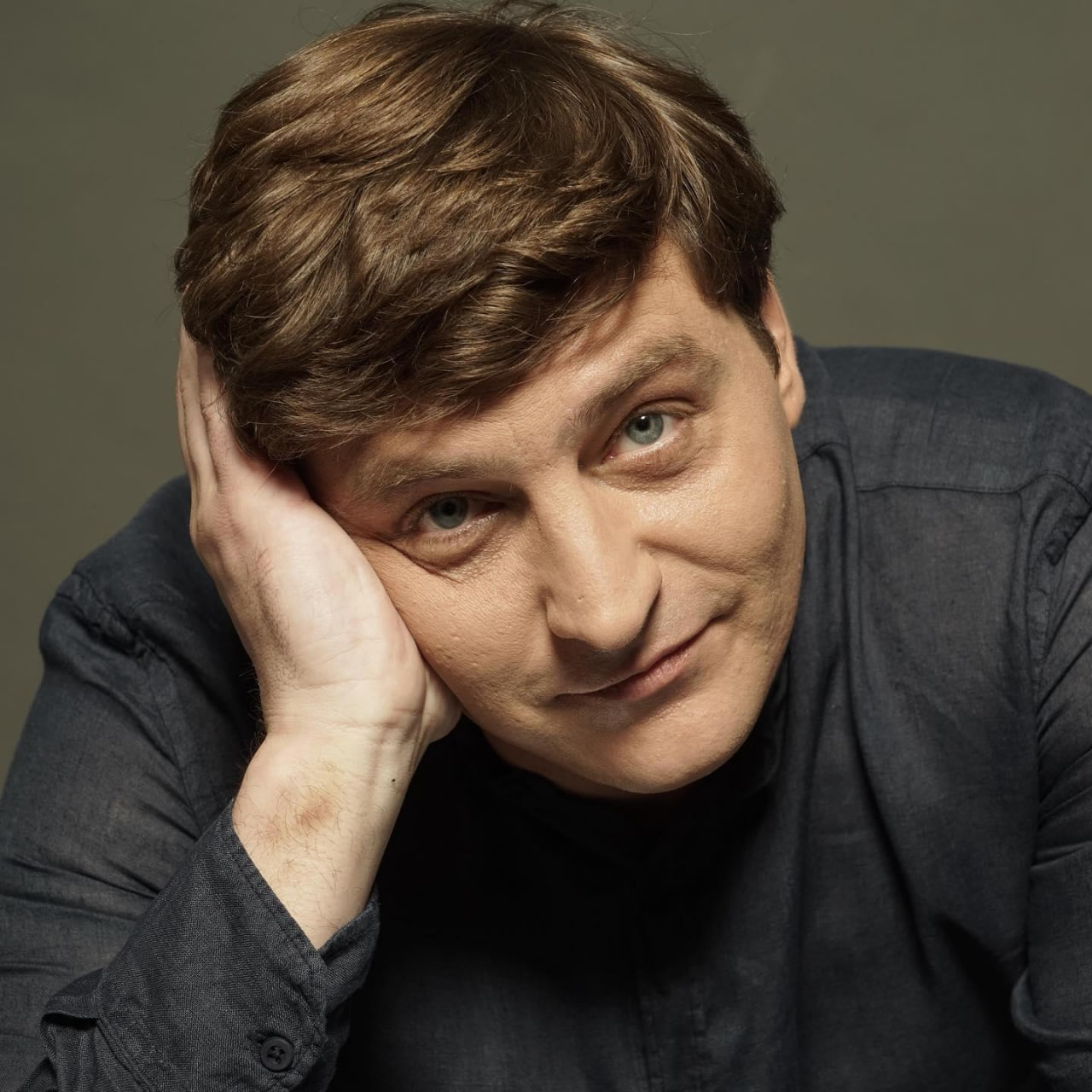 Відомий актор вперше висловився про роман з молодою обраницею: "Це моє право"