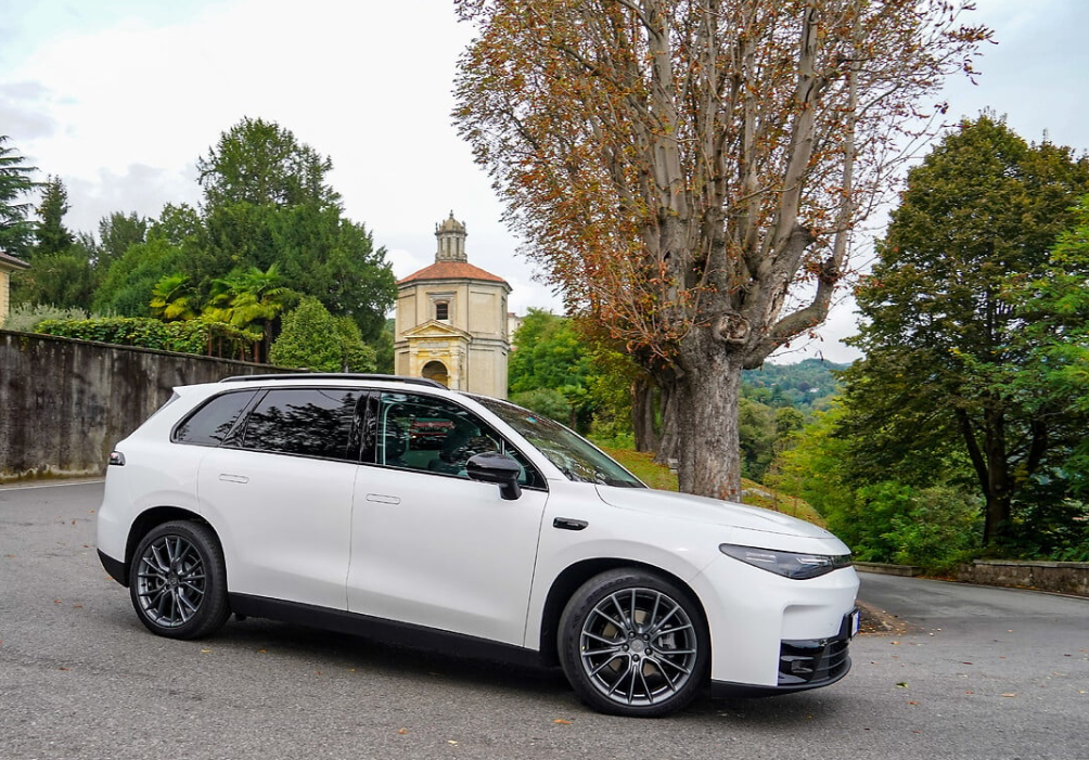 На європейський ринок виходить новий виробник електромобілів: розкрито модельну лінійку