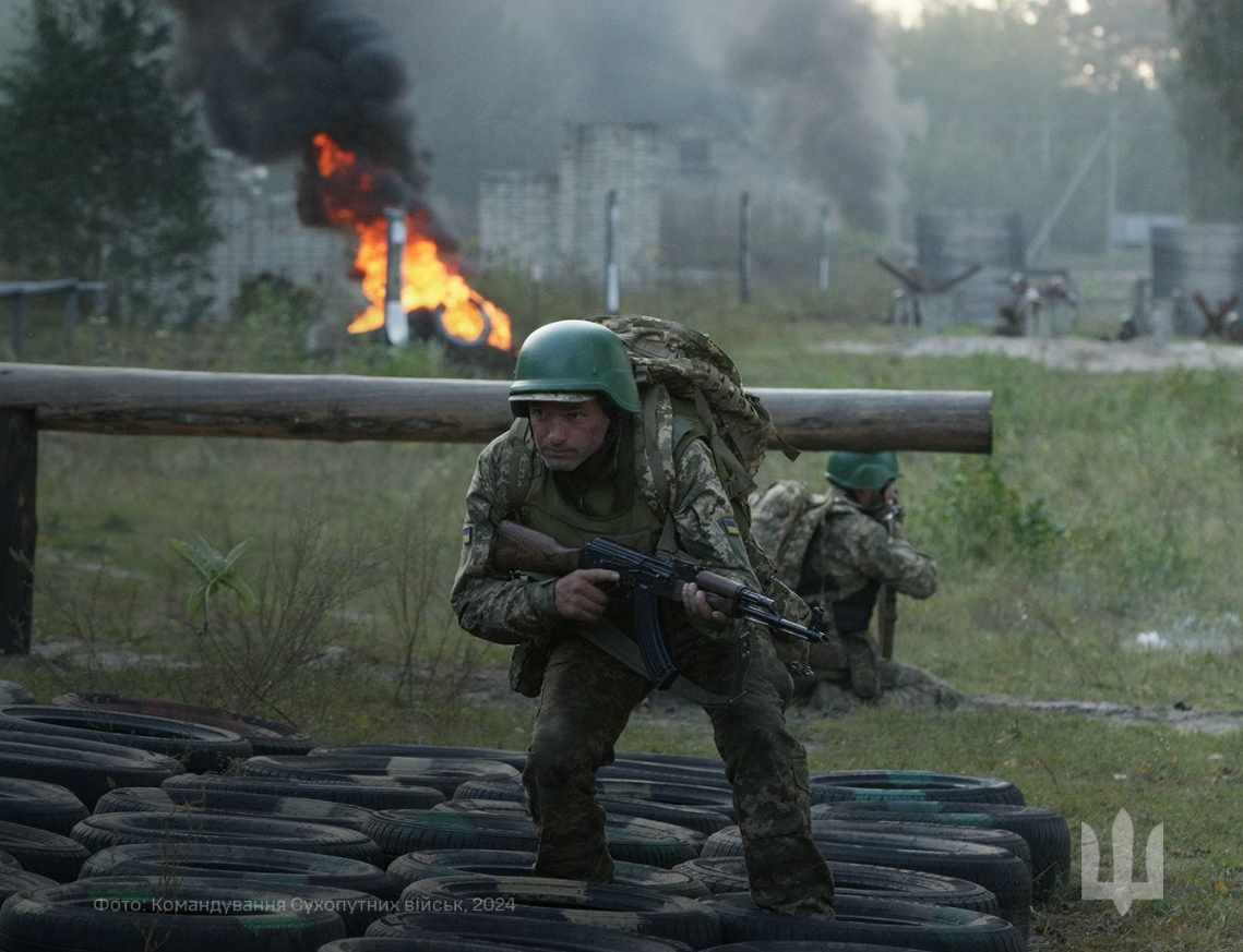 Ловушки, растяжки, колючая проволока. Как украинских военных готовят к боевым задачам