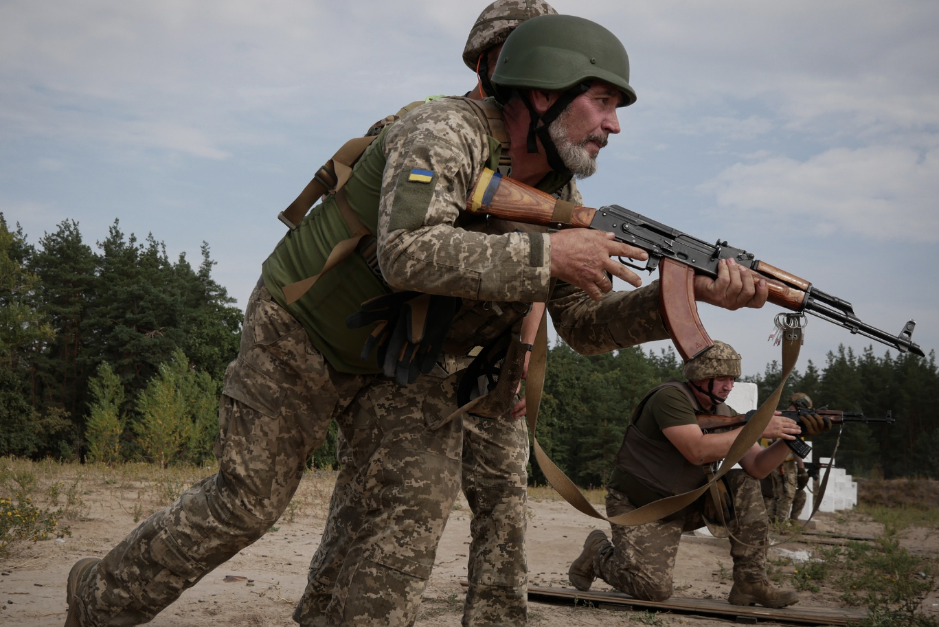 Ловушки, растяжки, колючая проволока. Как украинских военных готовят к боевым задачам