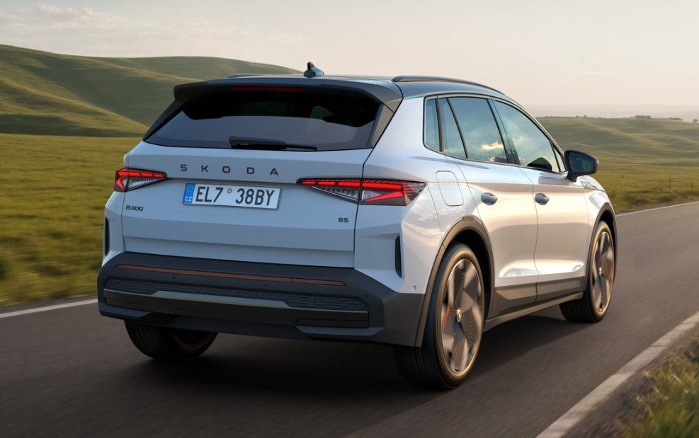 Новий електричний кросовер Skoda Elroq показали офіційно: названо ціни та характеристики