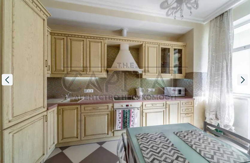 Скільки коштують і як виглядають квартири у найдорожчому районі Києва