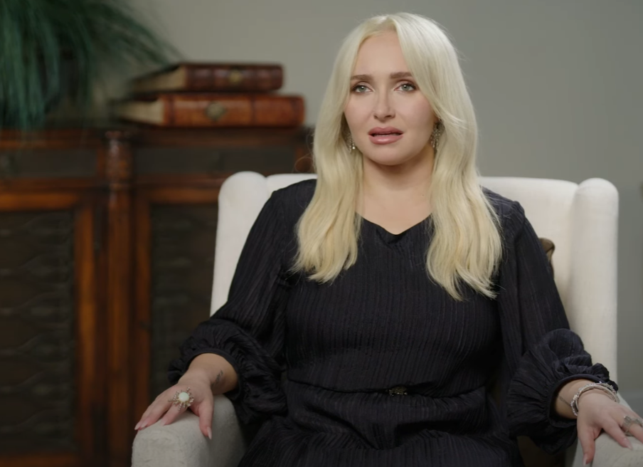 Екс-наречена Кличка опинилася в рехабі. Інсайдери розкрили деталі