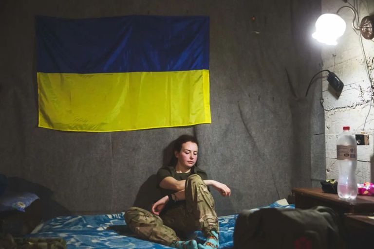 "Мы вернулись, чтобы бороться": освобожденная из плена "Пташка" опубликовала первое сообщение