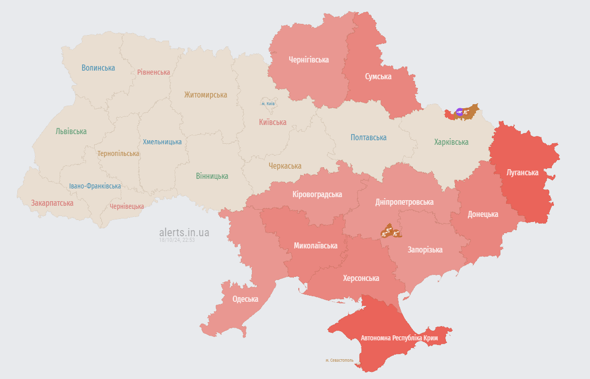 Росіяни вдарили по Одесі: в місті пошкоджено житлову забудову
