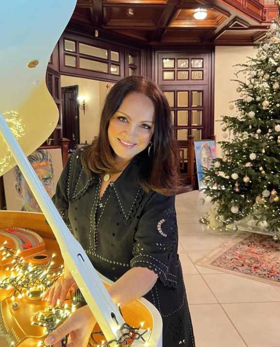 Білозір - про Ротару та її позицію щодо війни: "Трактувати її вчинки не варто"