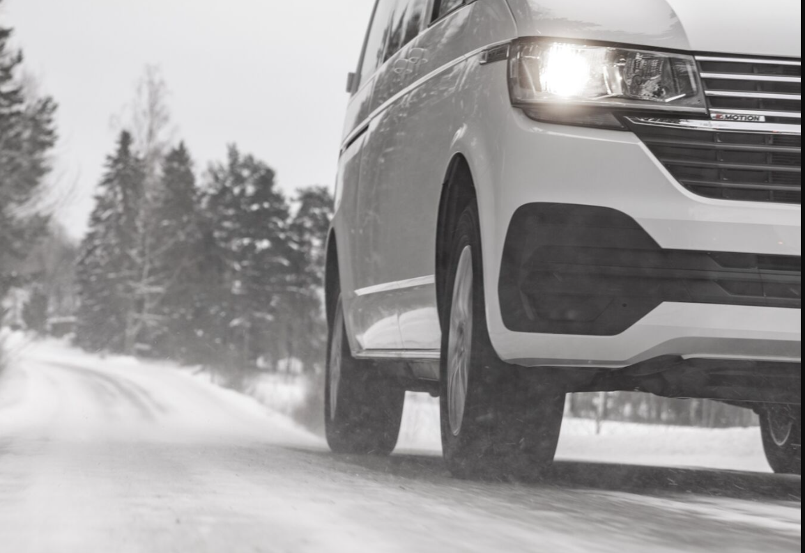 Чи потрібний автовласнику другий комплект шин на дисках: подробиці