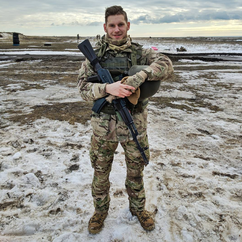 "Глаза Азовстали". Где сейчас Дмитрий Козацкий, фото которого в начале войны поразили весь мир