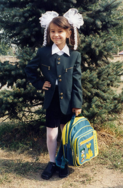 Як Трегубова, Суржиков та інші зірки серіалів виглядали 20 років тому. Хтось "пішки ходив під стіл"