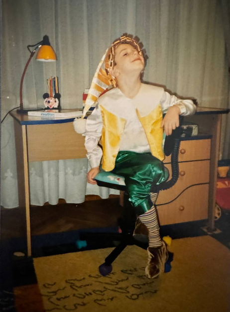 Як Трегубова, Суржиков та інші зірки серіалів виглядали 20 років тому. Хтось "пішки ходив під стіл"