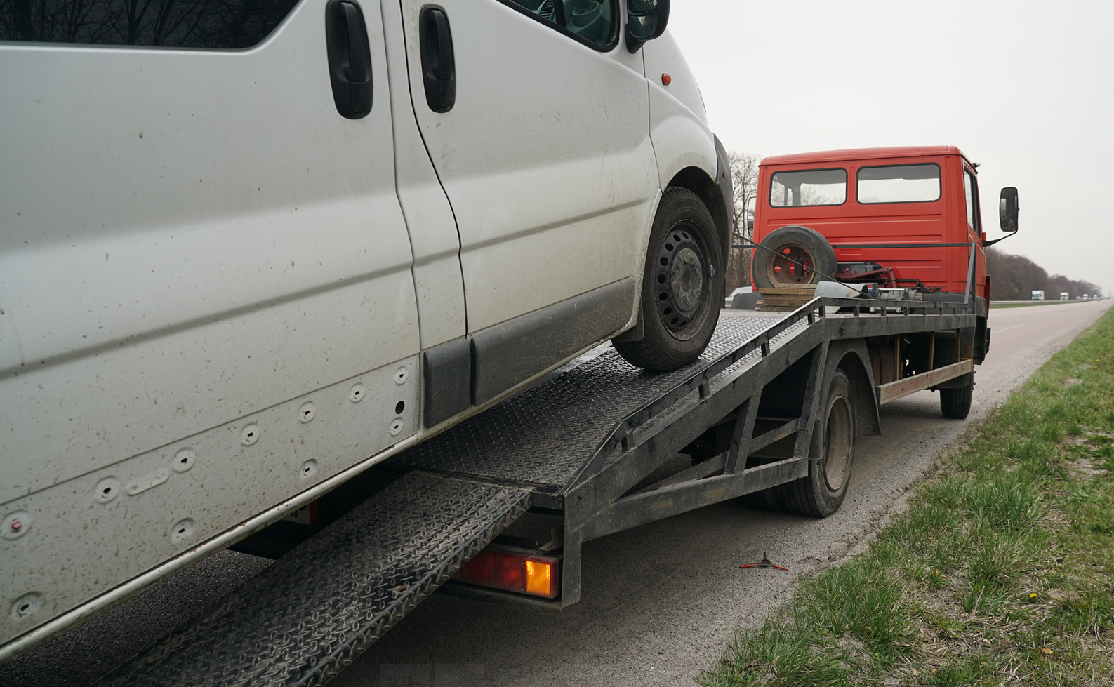 Головне - безпека: як правильно буксирувати автомобіль