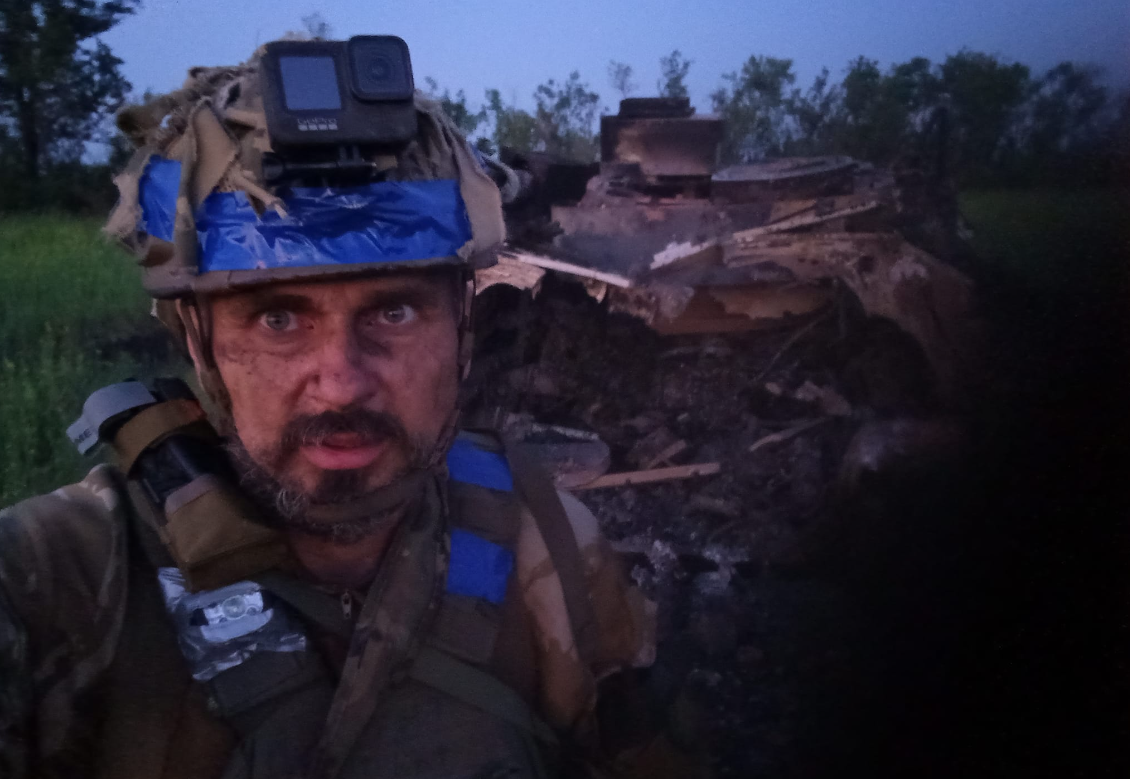 Пошел на фронт ради мести россиянам. Где сейчас режиссер и военный Олег Сенцов