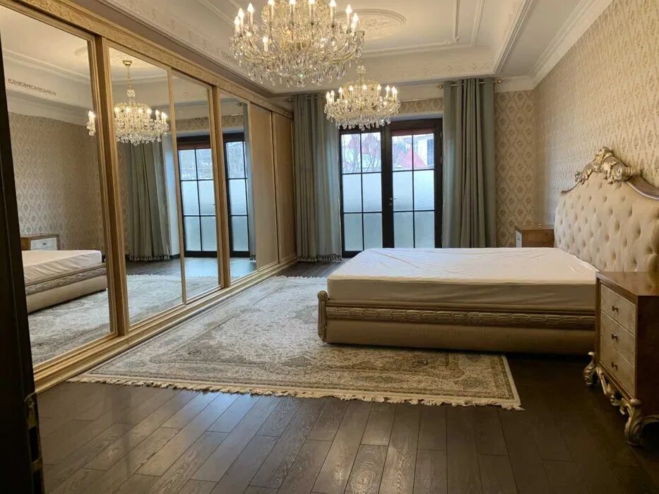 У Києві знайшли милу "однушку" за 45 мільйонів: ось як вона виглядає (фото)