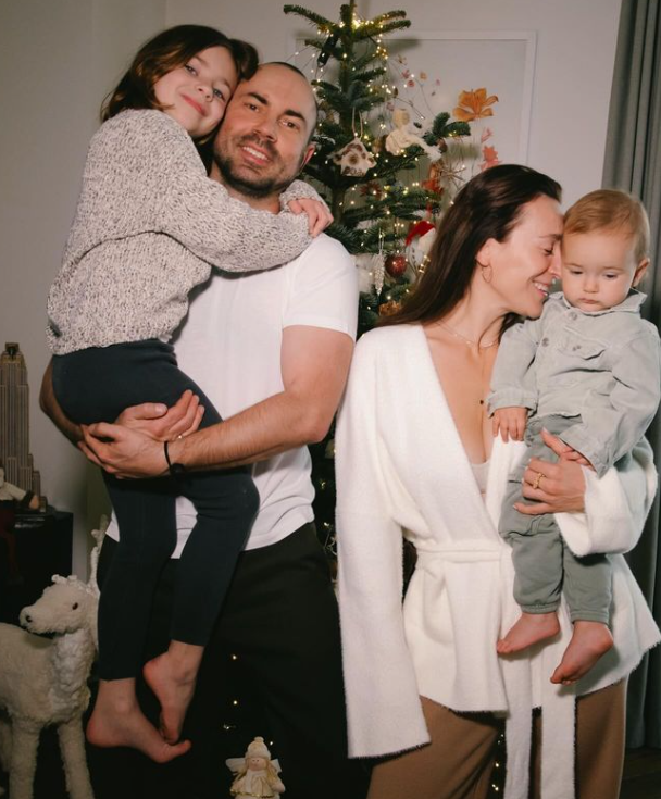 "Вибач": Андрій Бєдняков розлучається з дружиною після 16 років шлюбу