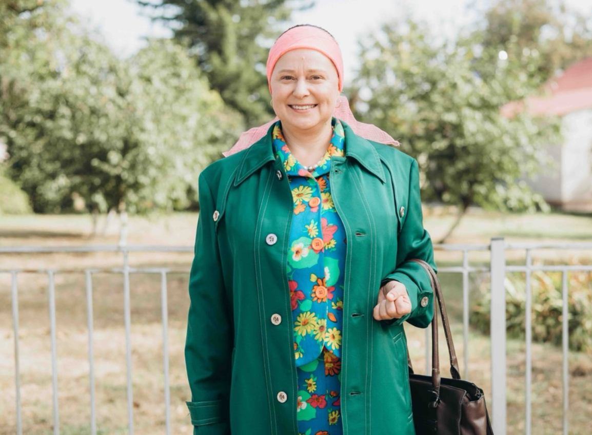 Переведення годинників в Україні: відомі актори зізналися, що про це думають