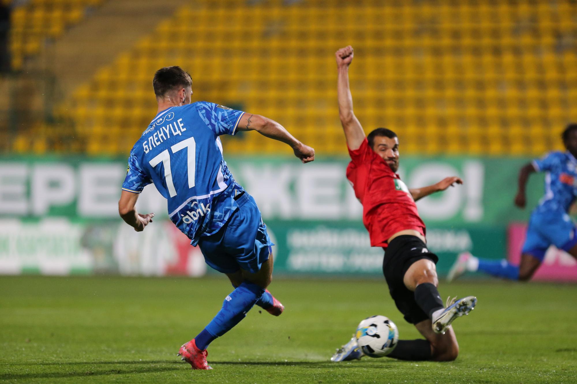 "Суркіси його захистять". Луческу висловився щодо конфлікту Бленуце з ультрас "Динамо"