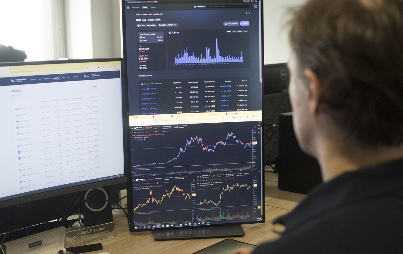 Біткоїн б'є рекорди. Чи готові великі банки вкладатися у "крипту"