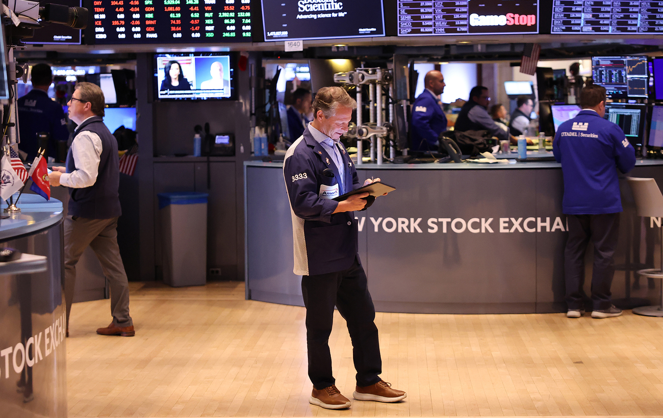 Деньги на старость. Что будет с пенсиями в Украине и почему лучше копить самим