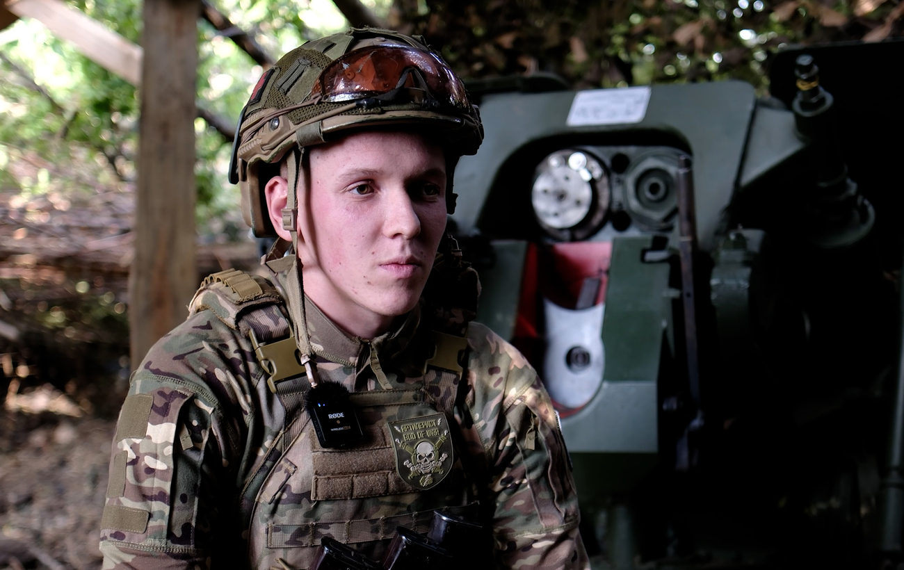 "Тут проходить молодість". Як добровольці тримають Часів Яр, репортаж РБК-Україна