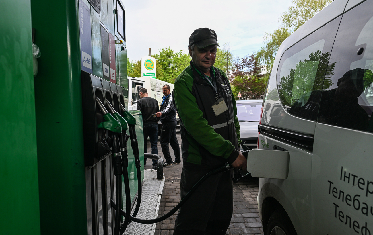 Бензин подешевшає вже восени: скільки заощадять водії та що впливає на ціни