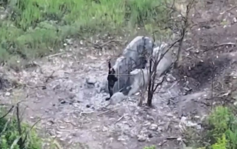 "Тут проходить молодість". Як добровольці тримають Часів Яр, репортаж РБК-Україна