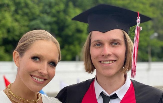 "Боронить країну на цьому фронті": Катя Осадча показала яскраве фото зі старшим сином