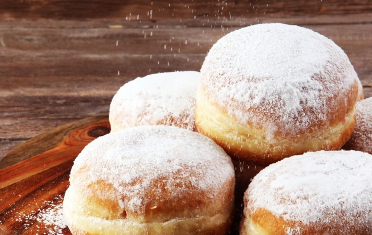 Зустрічаємо Святвечір 12 стравами: найсмачніші рецепти куті, борщу, пампух, узвару та інших частувань