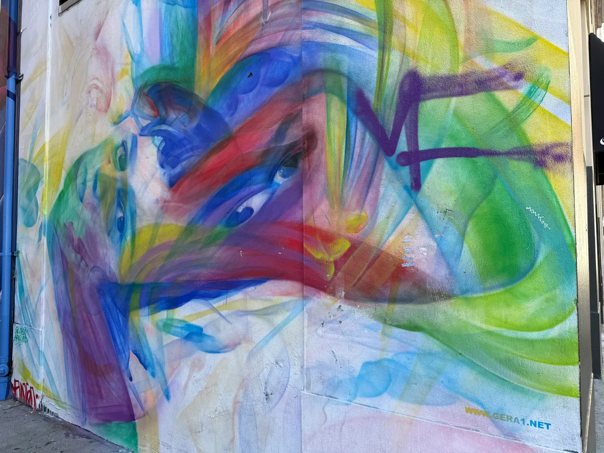 Порівняння камер iPhone 16 Pro Max та Samsung Galaxy S24: який телефон знімає краще (фото)