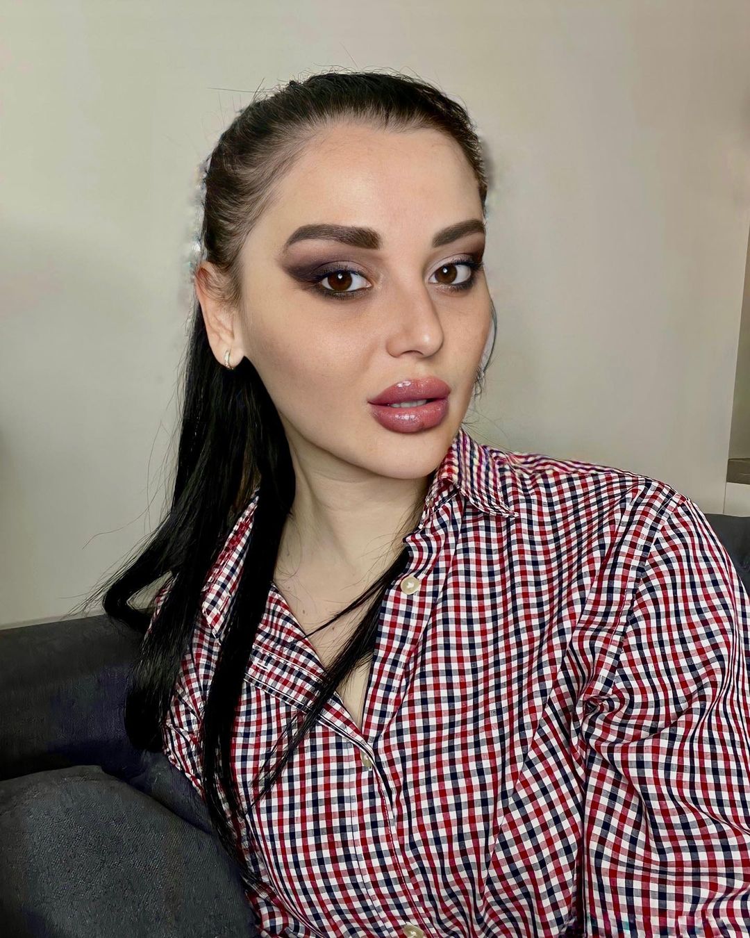 "Буду розмовляти російською": учасниця "Від пацанки до панянки" потрапила в мовний скандал (відео)