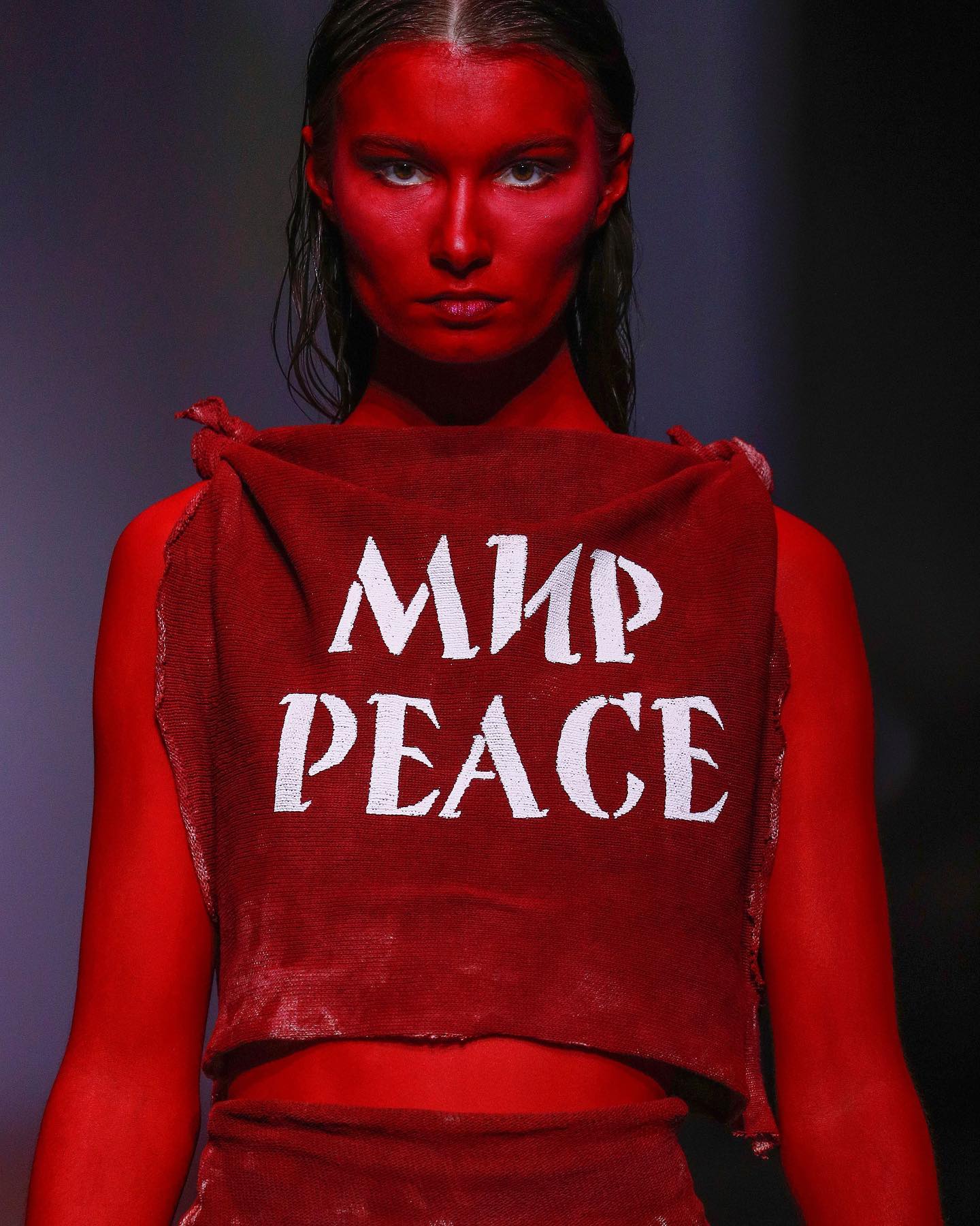 Футболка "как у Зеленского": как в мире распространяется тренд на все украинское (фото)