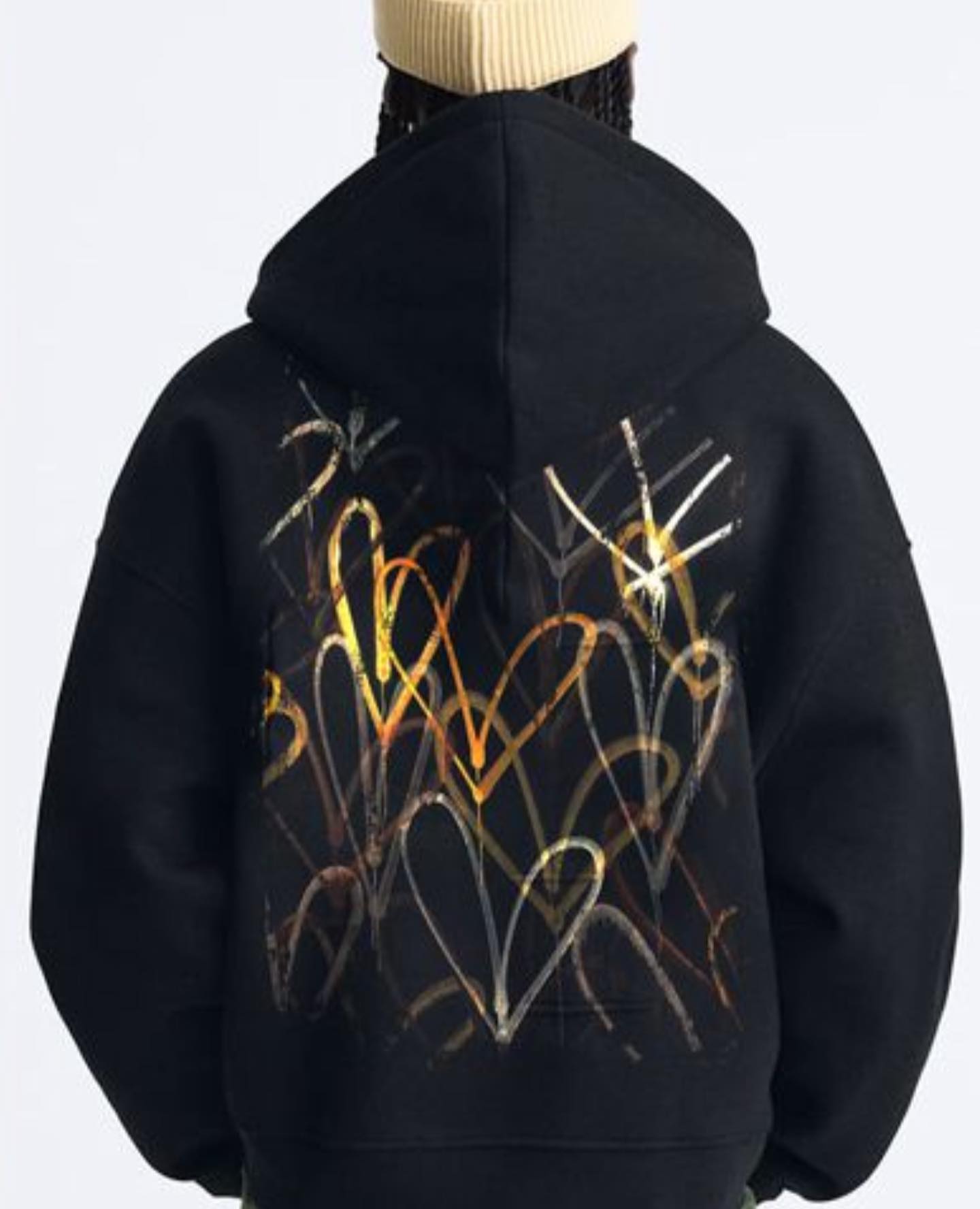 "Так малює багато людей": Морозюк висловилась про звинувачення у плагіаті відомого художника