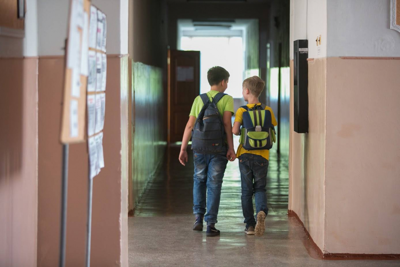 "Мама, у нас война". Как живут дети, пострадавшие от конфликта на Донбассе