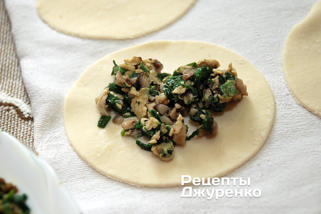 Новогодние китайские пельмени цзяоцзы: известный кулинар дал оригинальный рецепт